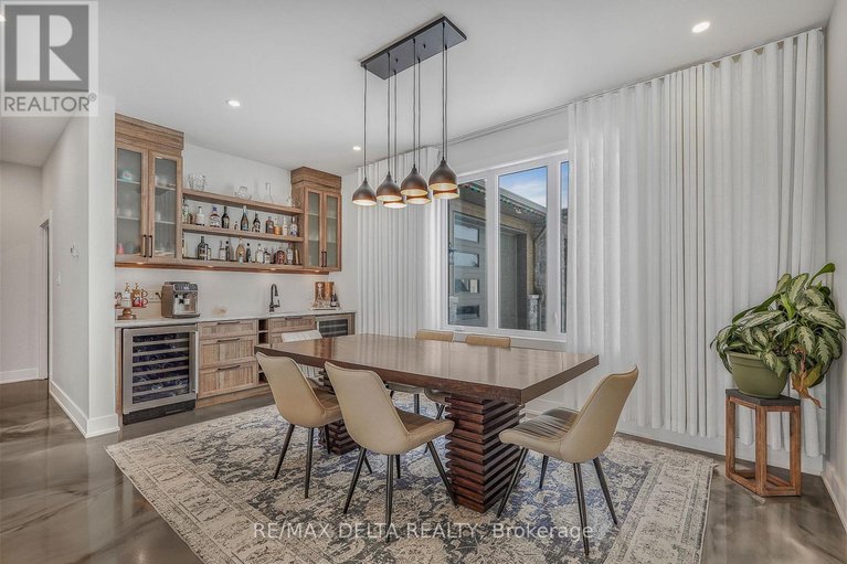 29456390/3815-old-highway-17-road/clarencerockland-twp/clarence-rockland/ontario/K4K1W2_17