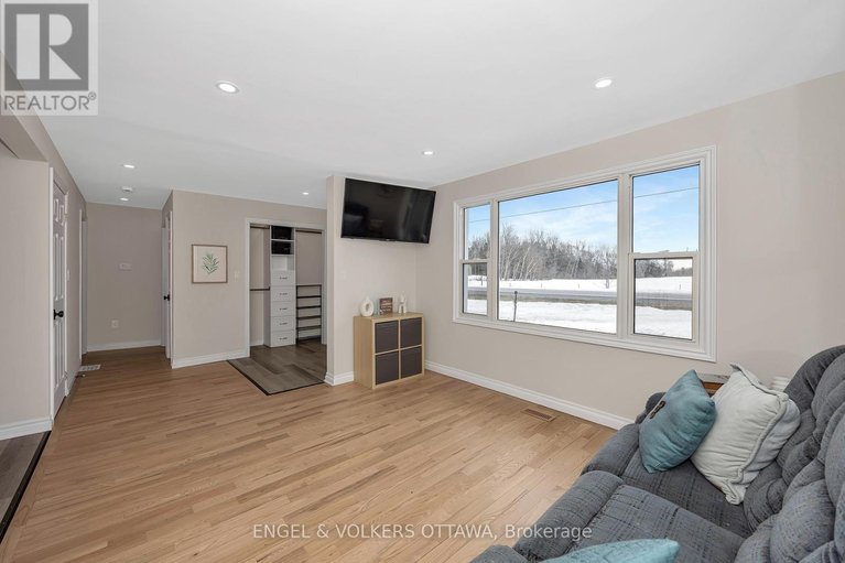 29458727/4868-ferry-road/fitzroy/ottawa/ontario/K0A1X0_10