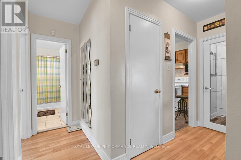 28997583/934-smyth-road/elmvale-acresurbandale/ottawa/ontario/K1G1P6_5