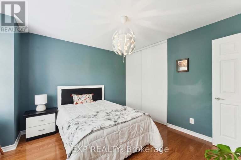 28430493/6925-mary-anne-drive/greely/ottawa/ontario/K4P0C1_21
