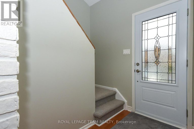 29064089/34-6993-bilberry-drive/convent-glen-north/ottawa/ontario/K1C2C2_15