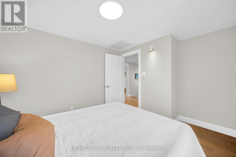 29108285/43-rothesay-drive/glencairnhazeldean/ottawa/ontario/K2L1N6_42