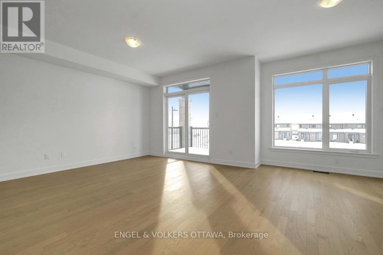 29308980/584-arbia-ridge/emerald-meadowstrailwest/ottawa/ontario/K2S2S4_15