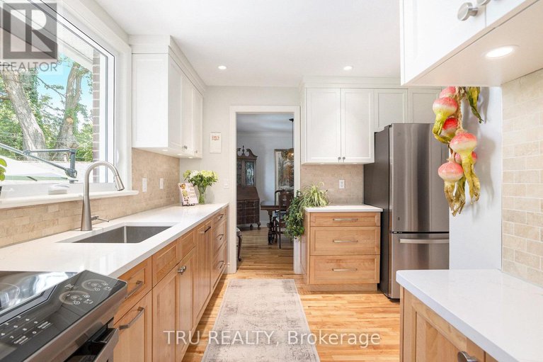 28633554/36-bullock-avenue-ne/ottawa-east/ottawa/ontario/K1S1H1_14