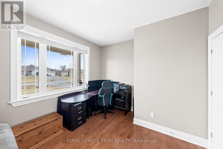 29597275/6673-pebble-trail-way/greely/ottawa/ontario/K4P0B6_25