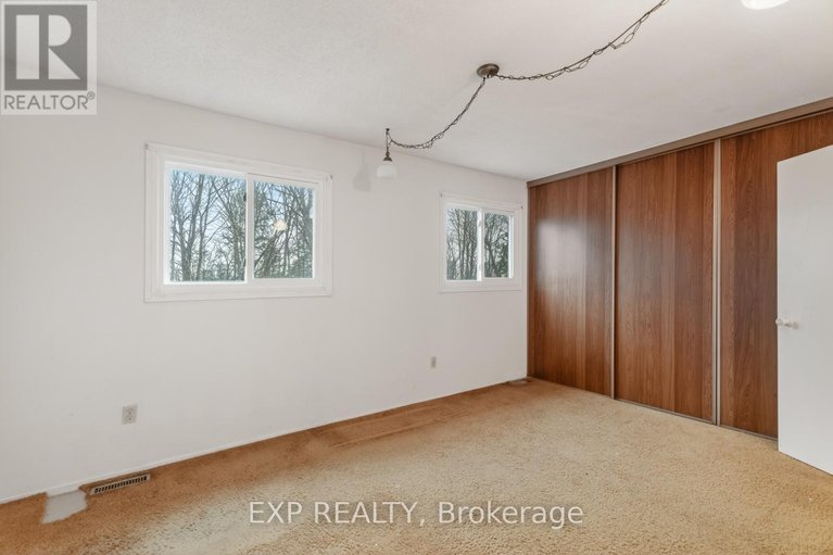 29621624/235-teal-crescent/chatelaine-village/ottawa/ontario/K1E2C3_20