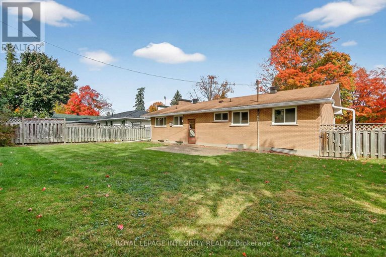 29006846/2106-dunelm-street/elmvale-acresurbandale/ottawa/ontario/K1G2S3_42