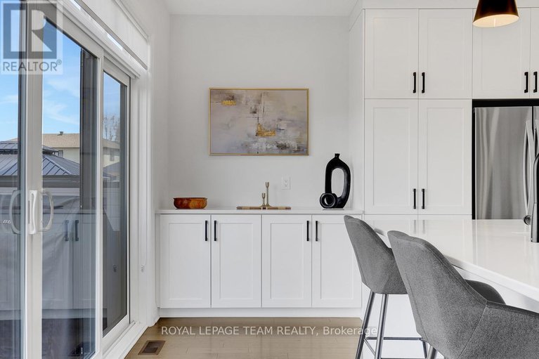 29589200/949-atrium-ridge/riverside-southgloucester-glen/ottawa/ontario/K4M0P3_18