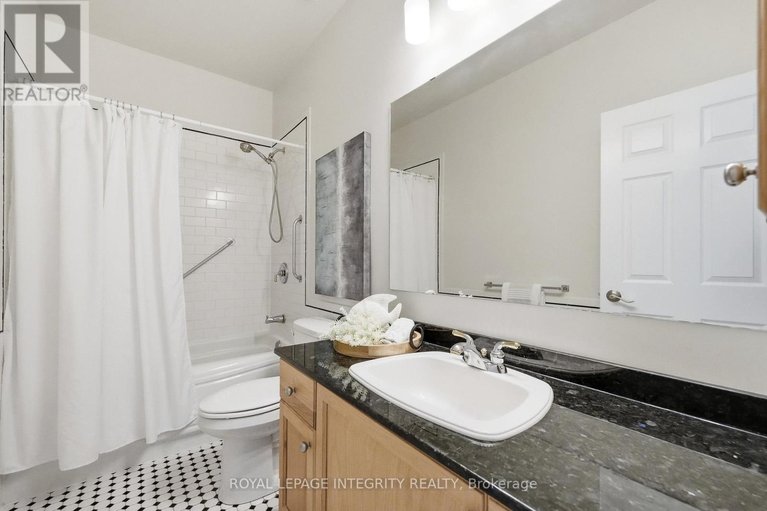 29578408/44-harry-douglas-drive/stittsville-central/ottawa/ontario/K2S1Z3_23
