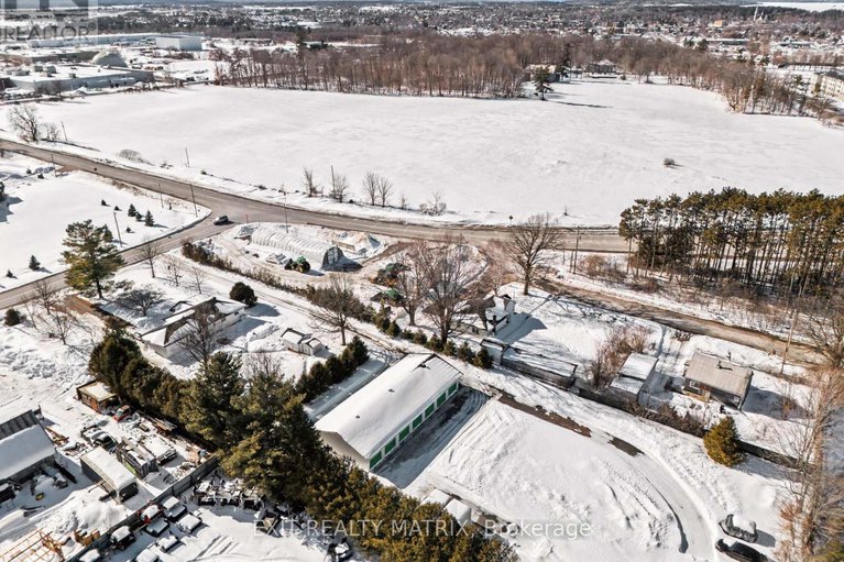 29433670/528-keatley-road/kinburn/ottawa/ontario/K7S3G7_34