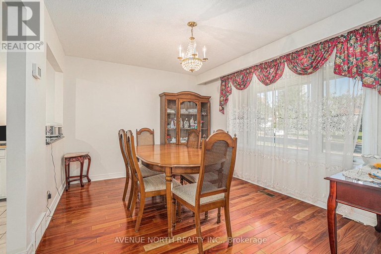 28825111/235-lincoln-heights-road/lincoln-heights/ottawa/ontario/K2B5L7_9