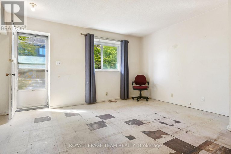 28871191/161-rivington-street/carp/ottawa/ontario/K0A1L0_12