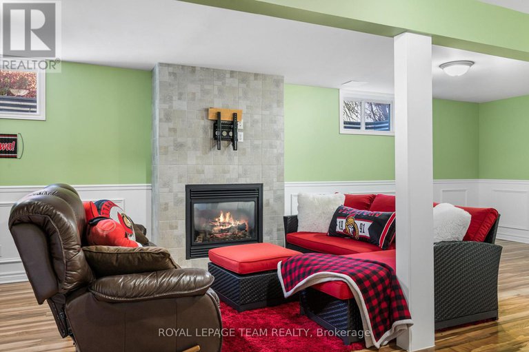 29049402/16-spinney-way/longfields/ottawa/ontario/K2J4Y8_29