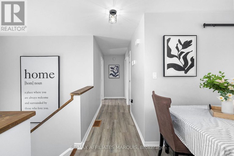 29438103/156-duncan-street/drummondnorth-elmsley-north-elmsley-twp/drummondnorth-elmsley/ontario/K7A4S4_18