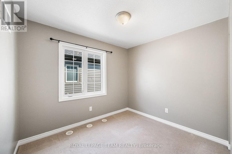 28491802/116-pennant-avenue-e/half-moon-bay/ottawa/ontario/K2J5W6_29