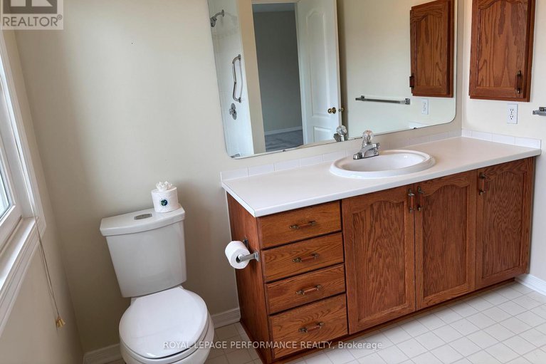 28322403/6-6183-red-willow-drive/chapel-hill/ottawa/ontario/K1C7J1_18