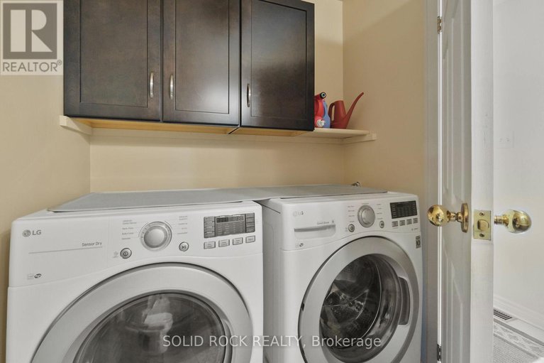 28631111/209-deerwood-drive/fitzroy-ward-south-west/ottawa/ontario/K0A2H0_30
