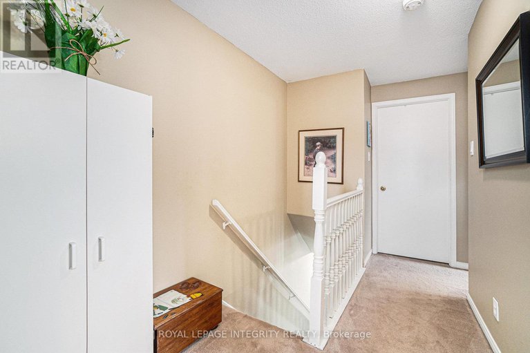 28577322/7-6-sweetbriar-circle/pheasant-run/ottawa/ontario/K2J2K4_20