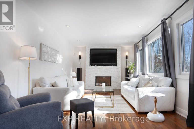 28293980/17-chesswood-court/pineglencountry-place/ottawa/ontario/K2E7E3_5