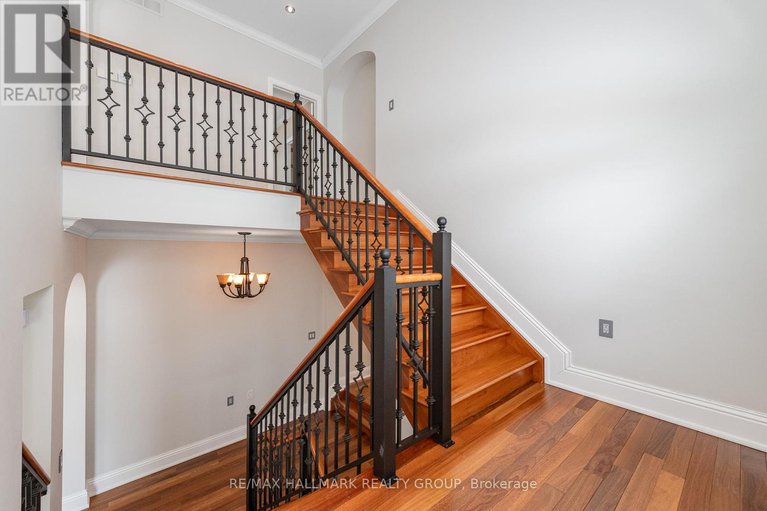 29381192/5800-queenscourt-crescent/manotick-east-to-manotick-station/ottawa/ontario/K4M1K3_25