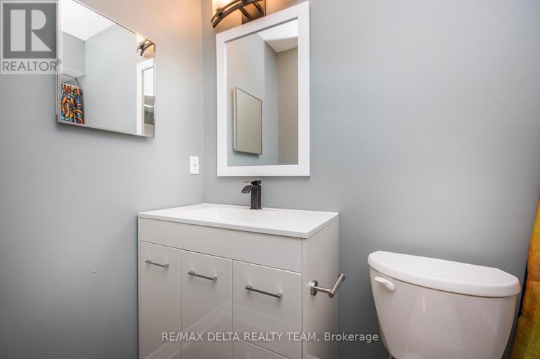 29517311/8-323-monica-crescent/bilberry-creekqueenswood-heights/ottawa/ontario/K1E3N6_37