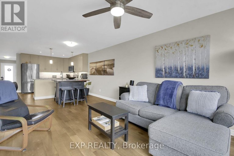29685319/374-honeyborne-street/mississippi-mills-ramsay-twp/mississippi-mills/ontario/K0A1A0_18