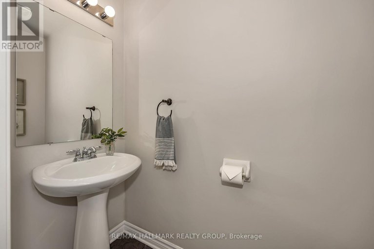 29651054/618-martinique-lane/stittsville-north/ottawa/ontario/K2S0L9_10