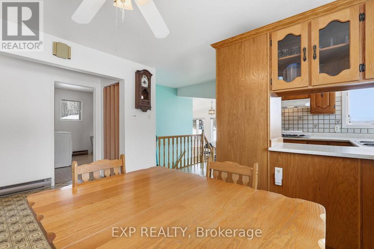 29393358/1776-labonte-street/clarencerockland-twp/clarence-rockland/ontario/K0A1N0_12