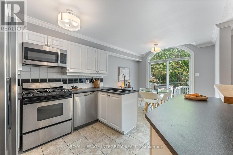 28951961/6308-sablewood-place/chapel-hill/ottawa/ontario/K1C7M6_23