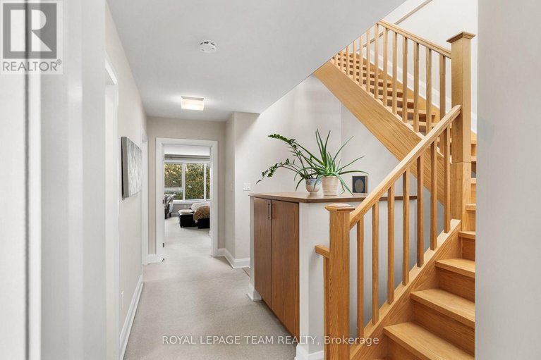 29565915/649-churchill-avenue-n/westborohampton-park/ottawa/ontario/K1Z5G2_19