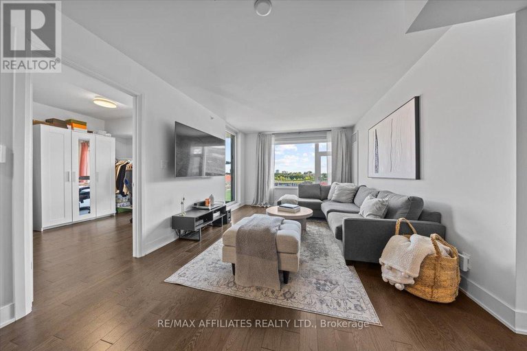 28923871/406-1035-bank-street/glebe/ottawa/ontario/K1S3W9_11