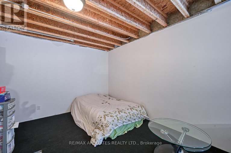 28567614/30-lee-avenue/smiths-falls/smiths-falls/ontario/K7A0A2_24