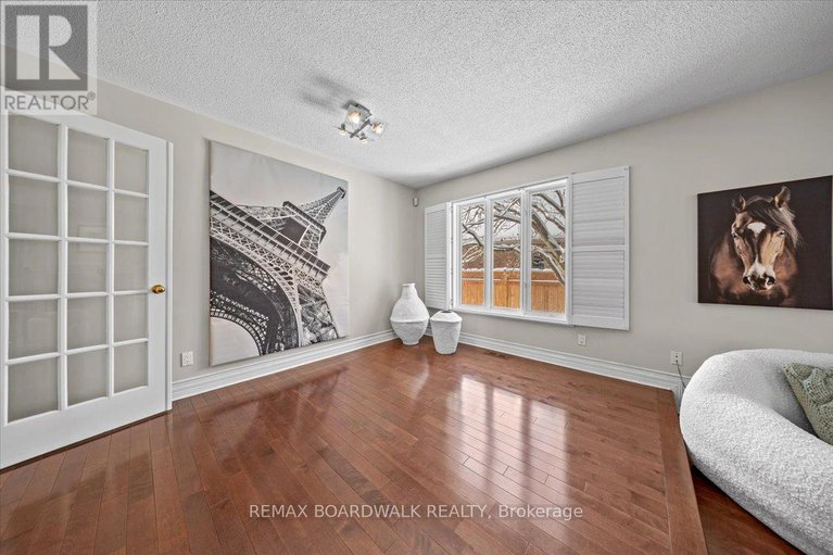 29312529/1367-talcy-crescent/fallingbrookridgemount/ottawa/ontario/K4A3C4_20