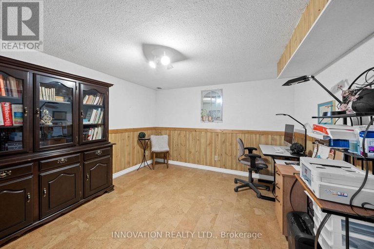 29591600/2056-wildflower-drive/queenswood-heights-south/ottawa/ontario/K1E3R3_35