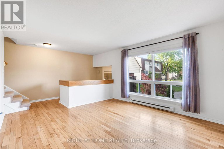 28426609/23d-forester-crescent/westcliffe-estates/ottawa/ontario/K2H8Y1_6