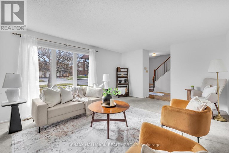 29249200/3407-mccarthy-road/hunt-clubwestern-community/ottawa/ontario/K1V9G6_4