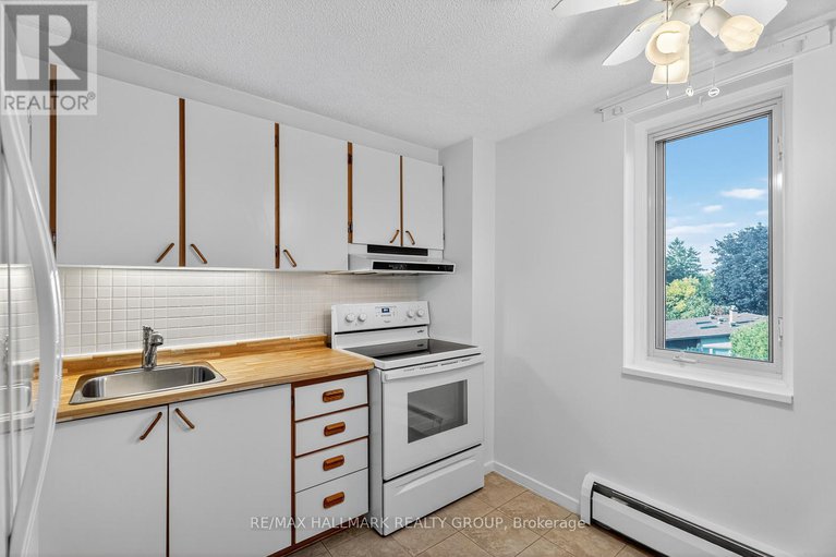 28916284/304-915-elmsmere-road/beacon-hill-south/ottawa/ontario/K1J8H8_23