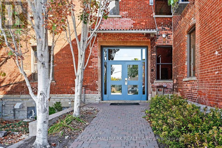 29155781/114-83-little-bridge-street/almonte/mississippi-mills/ontario/K0A1A0_1