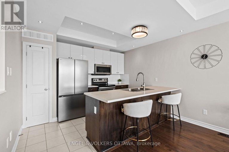 28498839/618-lauraleaf-crescent/half-moon-bay/ottawa/ontario/K2J6G9_8