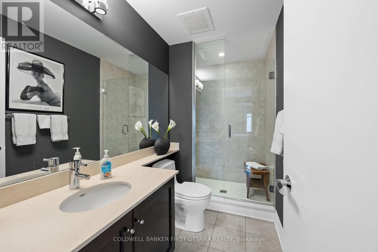 28828282/1006-75-cleary-avenue/woodroffe/ottawa/ontario/K2A1R8_28