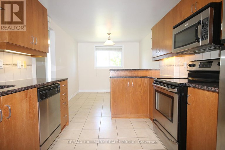 28750810/37-b-glenridge-road/meadowlandscrestview/ottawa/ontario/K2G1G2_4