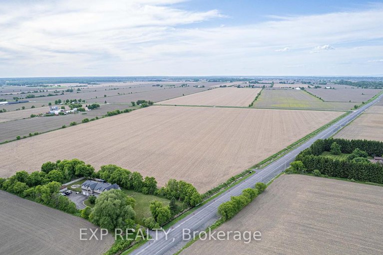 28403297/2754-eagleson-road/btwn-franktown-rd-fallowfield-rd/ottawa/ontario/K2S1B8_49
