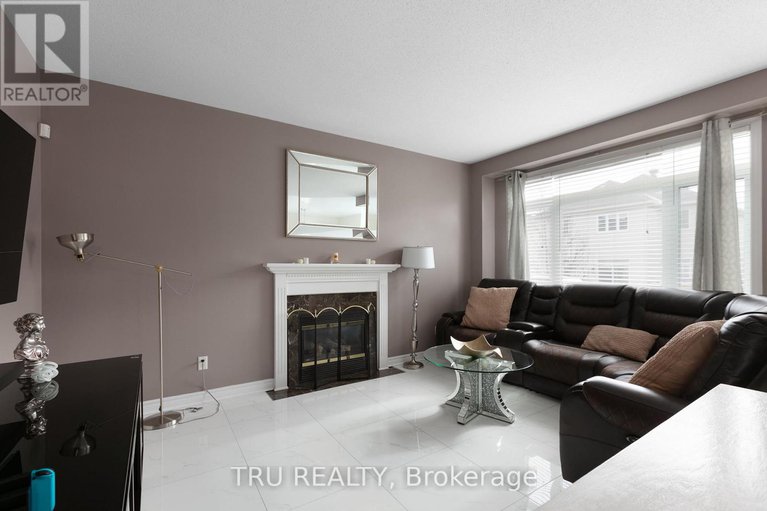 28714500/18-gannet-street-w/carson-meadows/ottawa/ontario/K1K4T7_13