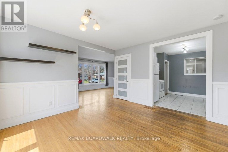 29650658/1279-adirondack-drive/kenson-park/ottawa/ontario/K2C2V7_11