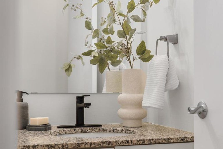 29075001/129-205-bolton-street/lower-townbyward-market/ottawa/ontario/K1N1K7_38