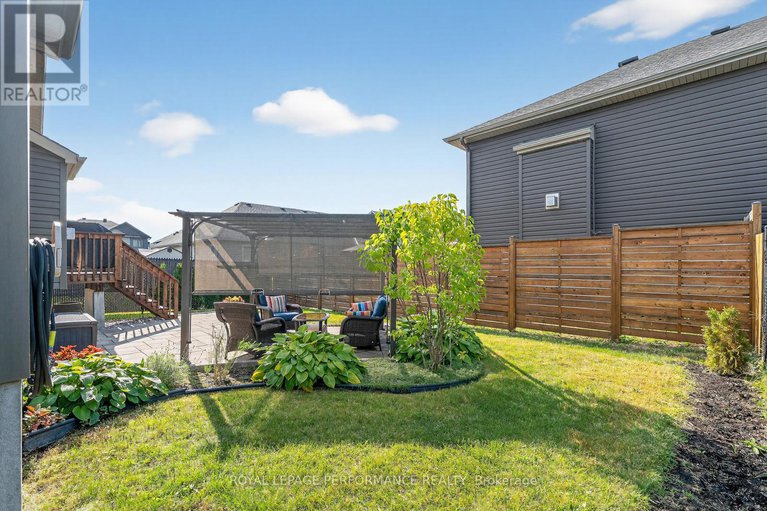 28914598/88-des-rails-street/town-of-rockland/clarence-rockland/ontario/K4K0K2_43