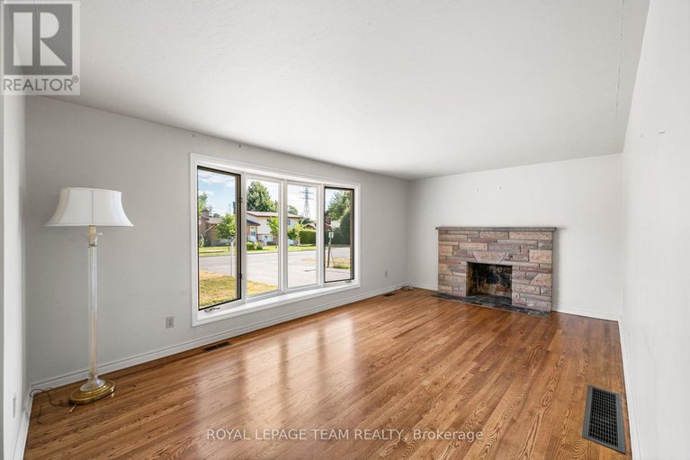 28790209/5-spring-garden-avenue/meadowlandscrestview/ottawa/ontario/K2G3B1_6