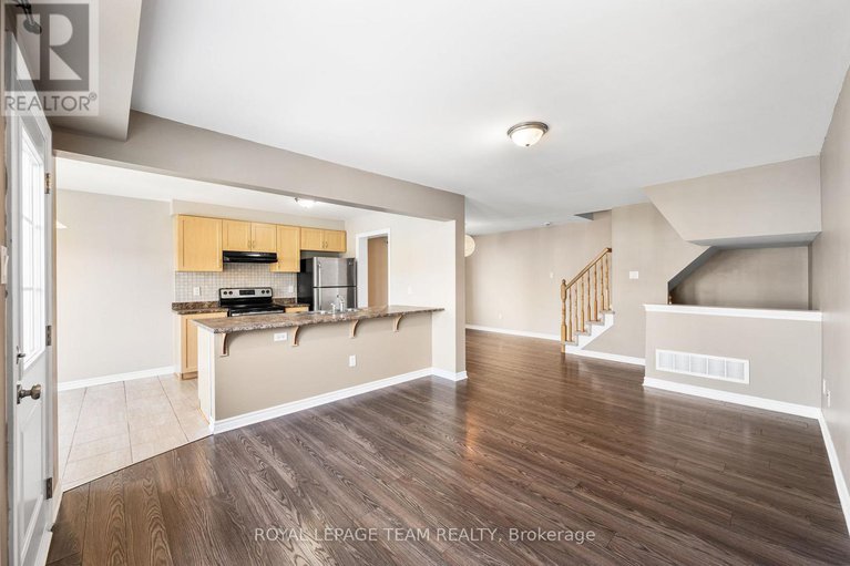 28491802/116-pennant-avenue-e/half-moon-bay/ottawa/ontario/K2J5W6_21