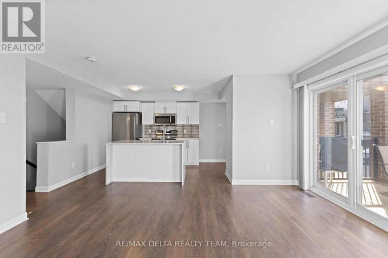 29052296/a-706-amberwing-private/avalon-west/ottawa/ontario/K4A5H5_10