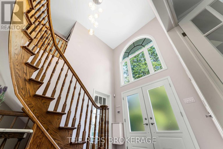 28788760/3062-upper-otterson-place/mooneys-bayrevelstoke/ottawa/ontario/K1V7B6_20